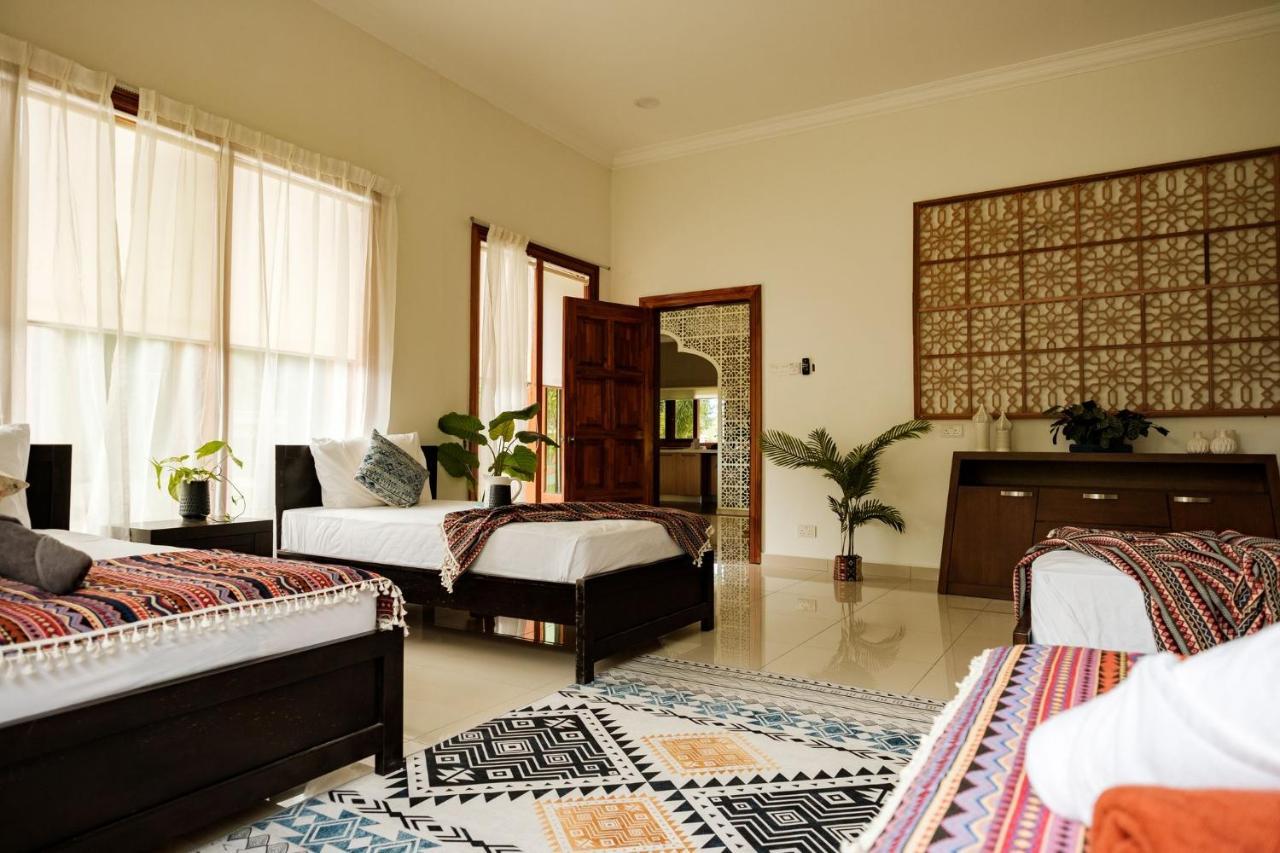 Villa Sembilan Langkawi à Padang Mat Sirat Extérieur photo