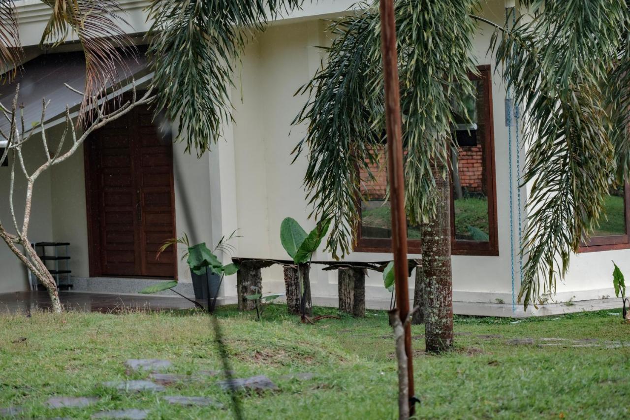 Villa Sembilan Langkawi à Padang Mat Sirat Extérieur photo