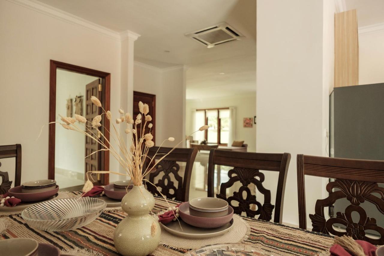 Villa Sembilan Langkawi à Padang Mat Sirat Extérieur photo